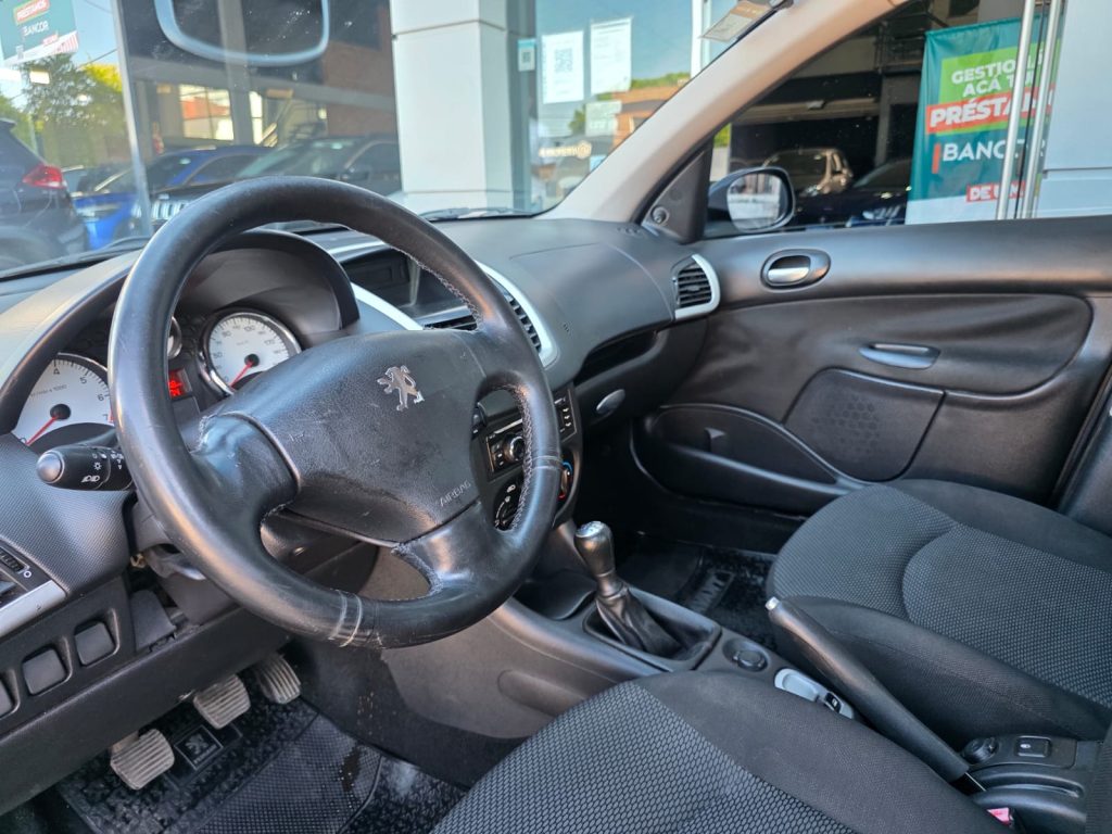 PEUGEOT 207 COMPACT 1.4 5 P XSALLURE