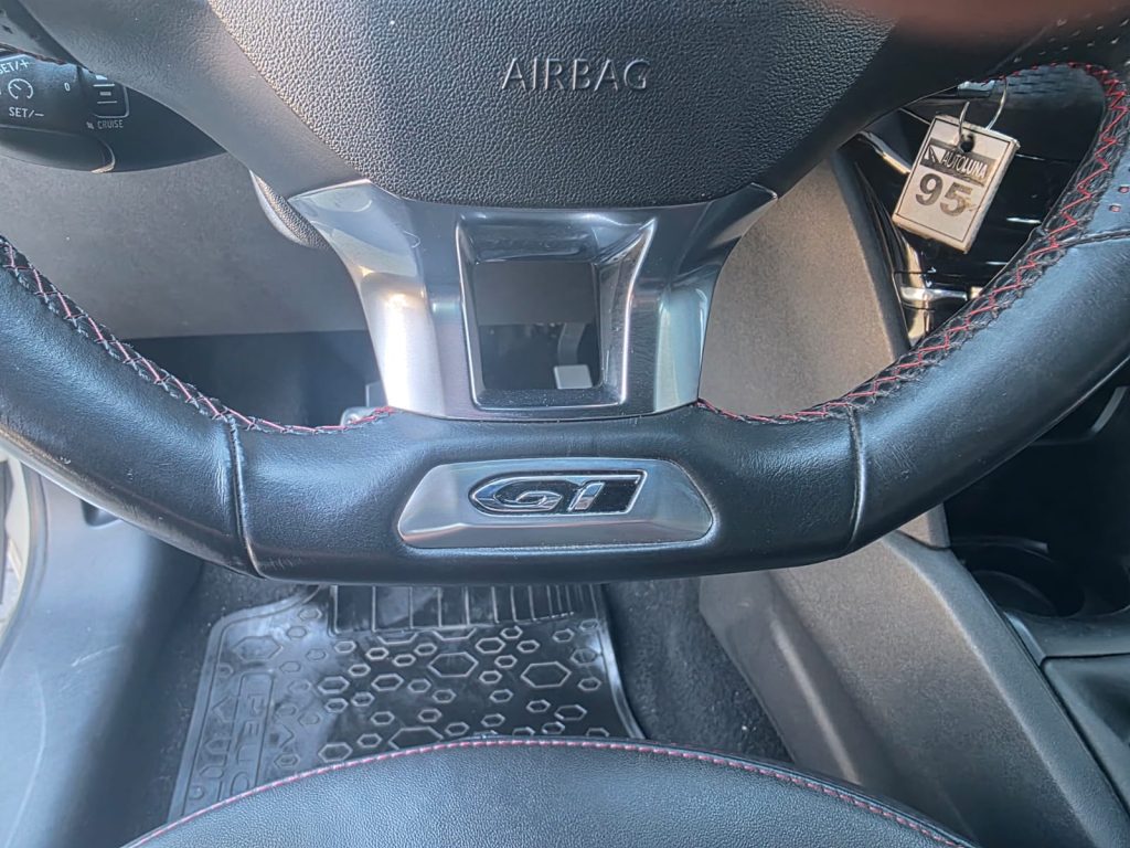 PEUGEOT 208 1.6 GT L16