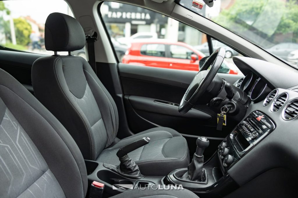PEUGEOT 308 1.6 ACTIVE L15