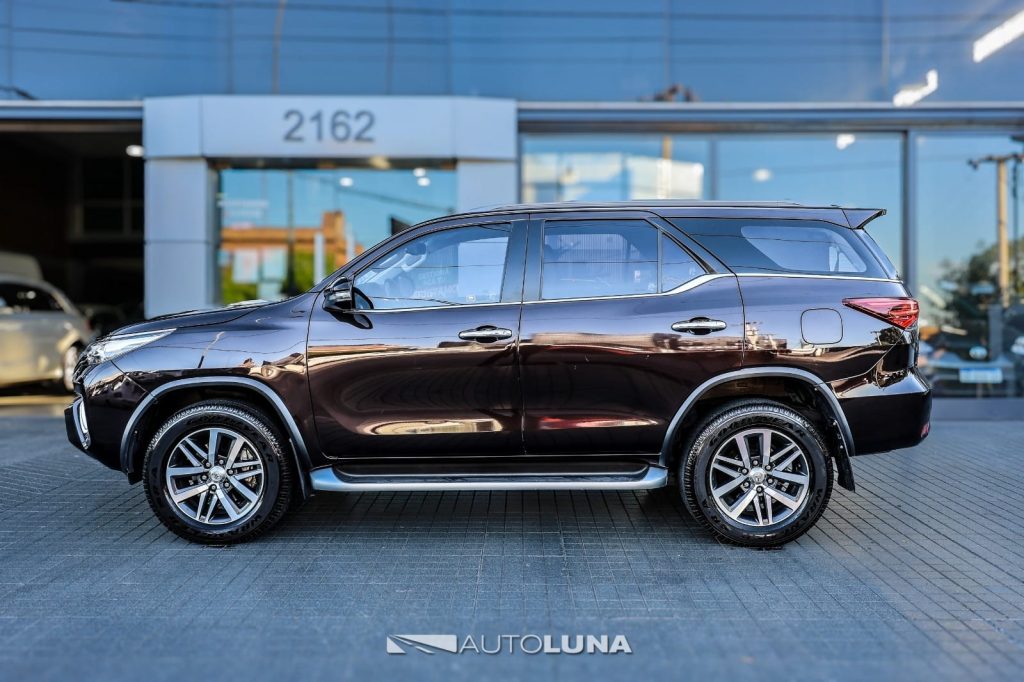 TOYOTA SW4 TDI SRX AT L16