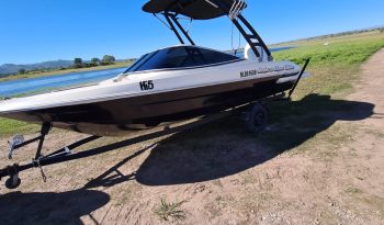 Victoria Open wake 2018 Motor Evinrude 135h 80 horas de uso full