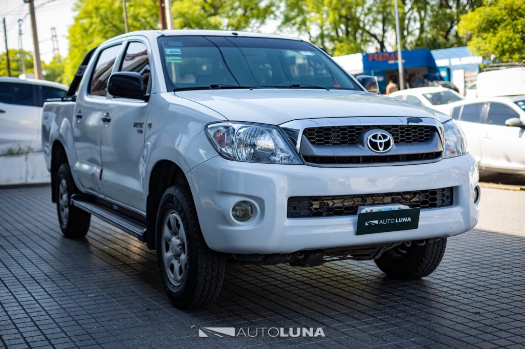 TOYOTA HILUX 2.5 TD 4X2 DC DX PACK L05