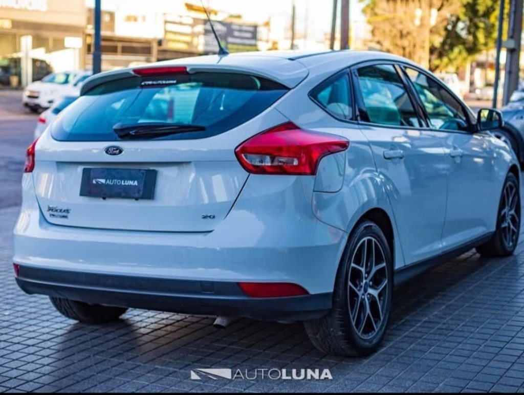 Ford FOCUS 2.0 SE PLUS 5P L16