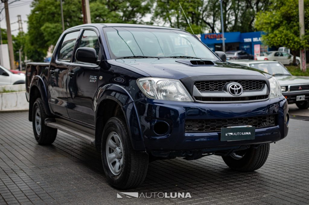 TOYOTA HILUX 3.0 TDI 4X4 DC SR AB L05