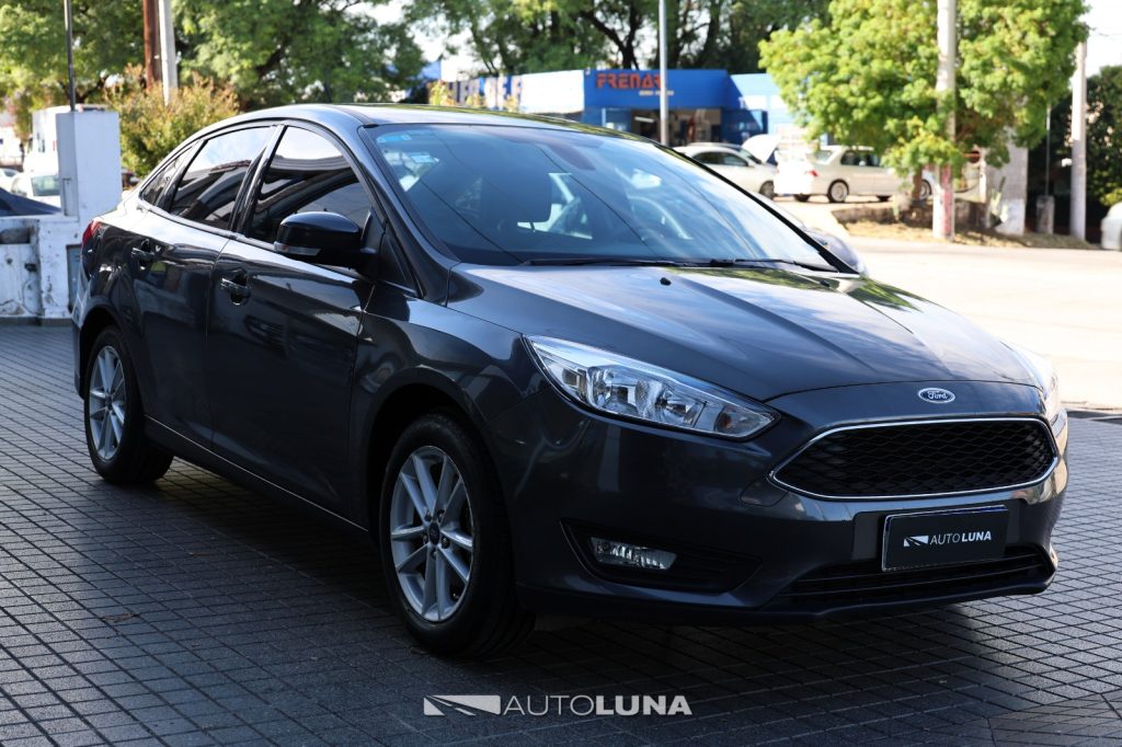 Ford FOCUS 1.6 S 4P L16