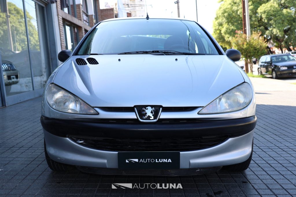 PEUGEOT 206 1.6 XR 5P L99