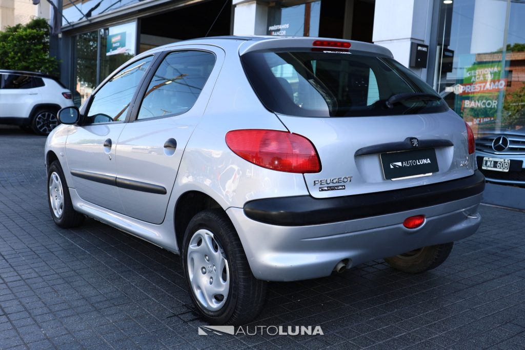 PEUGEOT 206 1.6 XR 5P L99