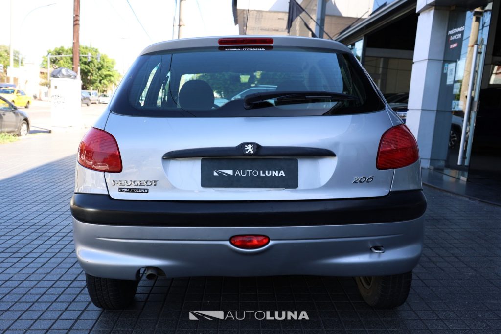 PEUGEOT 206 1.6 XR 5P L99
