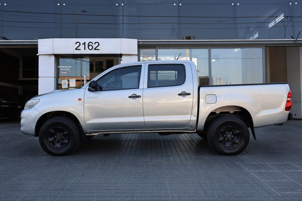 TOYOTA HILUX 2.5 TD 4X2 DC DX PACK L12