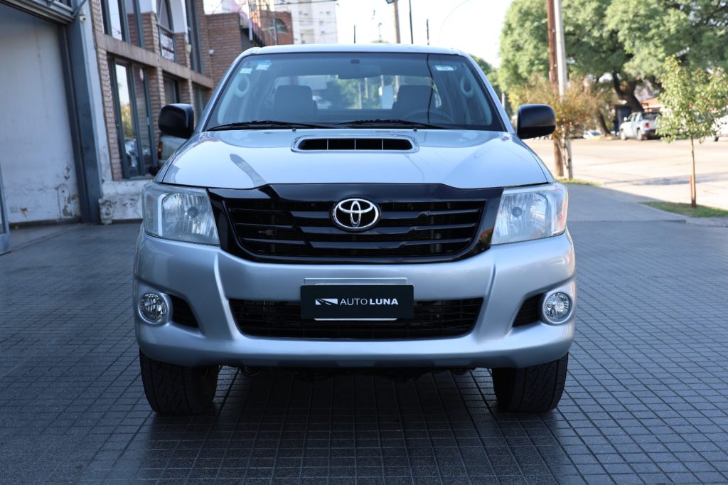 TOYOTA HILUX 2.5 TD 4X2 DC DX PACK L12