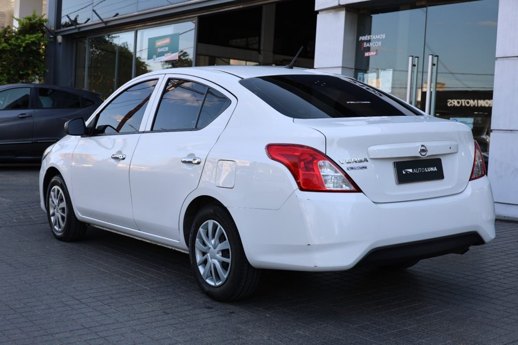 NISSAN VERSA 1.6 SENSE PURE DRIVE AT L18