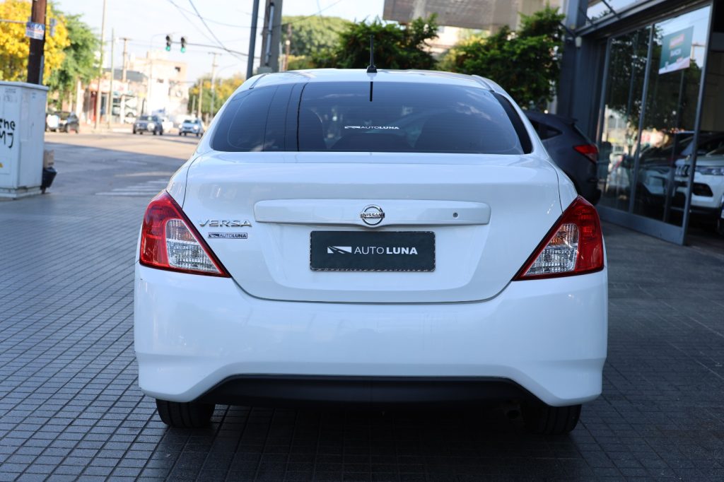 NISSAN VERSA 1.6 SENSE PURE DRIVE AT L18