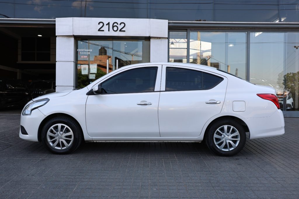 NISSAN VERSA 1.6 SENSE PURE DRIVE AT L18