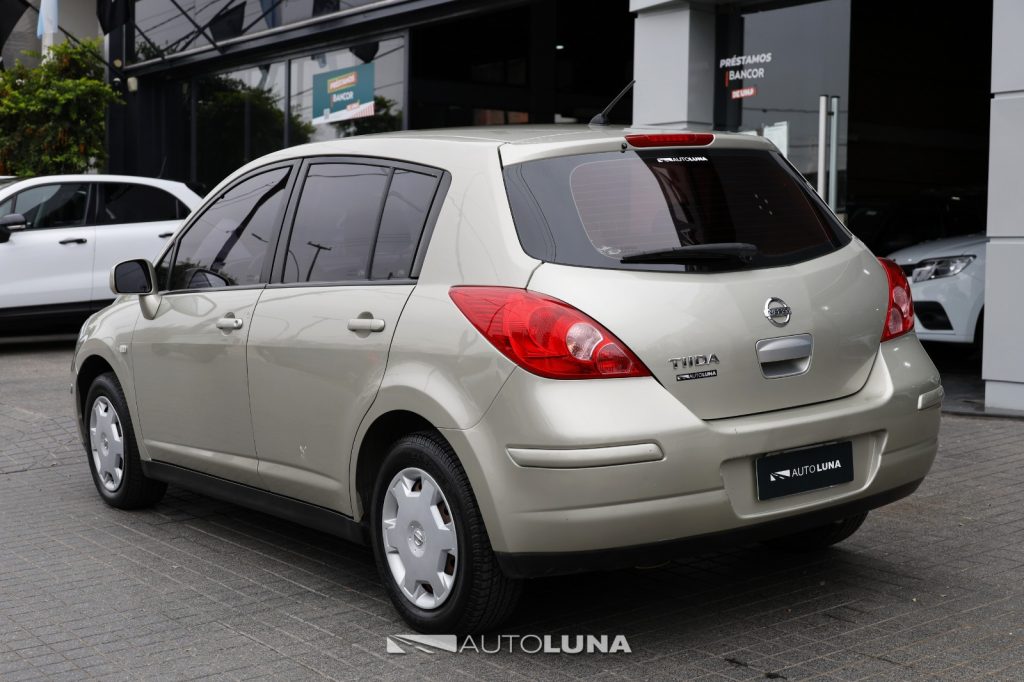 NISSAN TIIDA 1.8 VISIA 5P L08