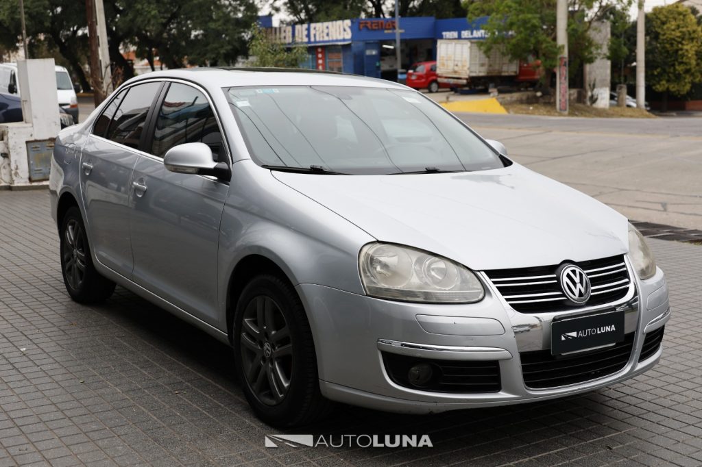 VOLKSWAGEN VENTO 2.5 170HP LUXURY L07