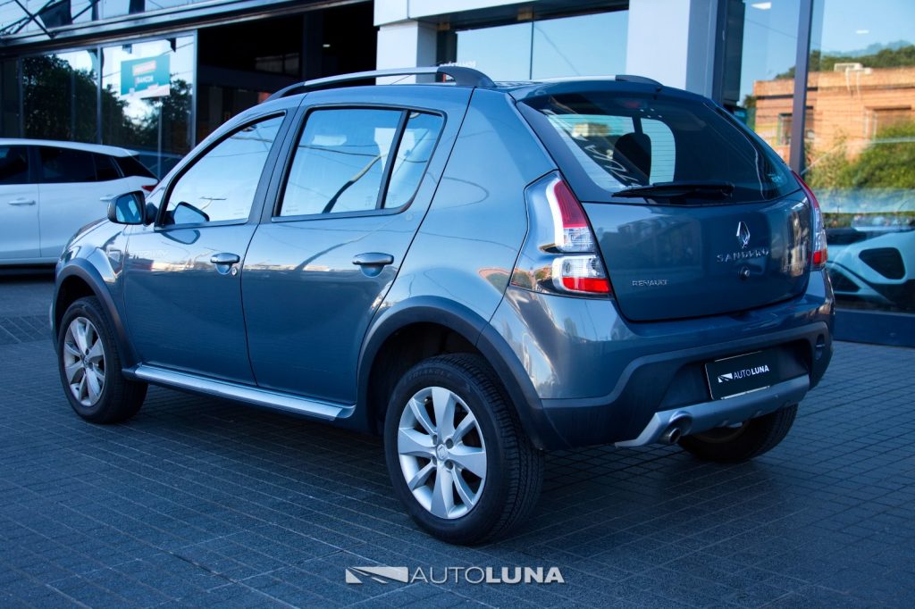RENAULT SANDERO STEPWAY 1.6 PRIVILEGE L12
