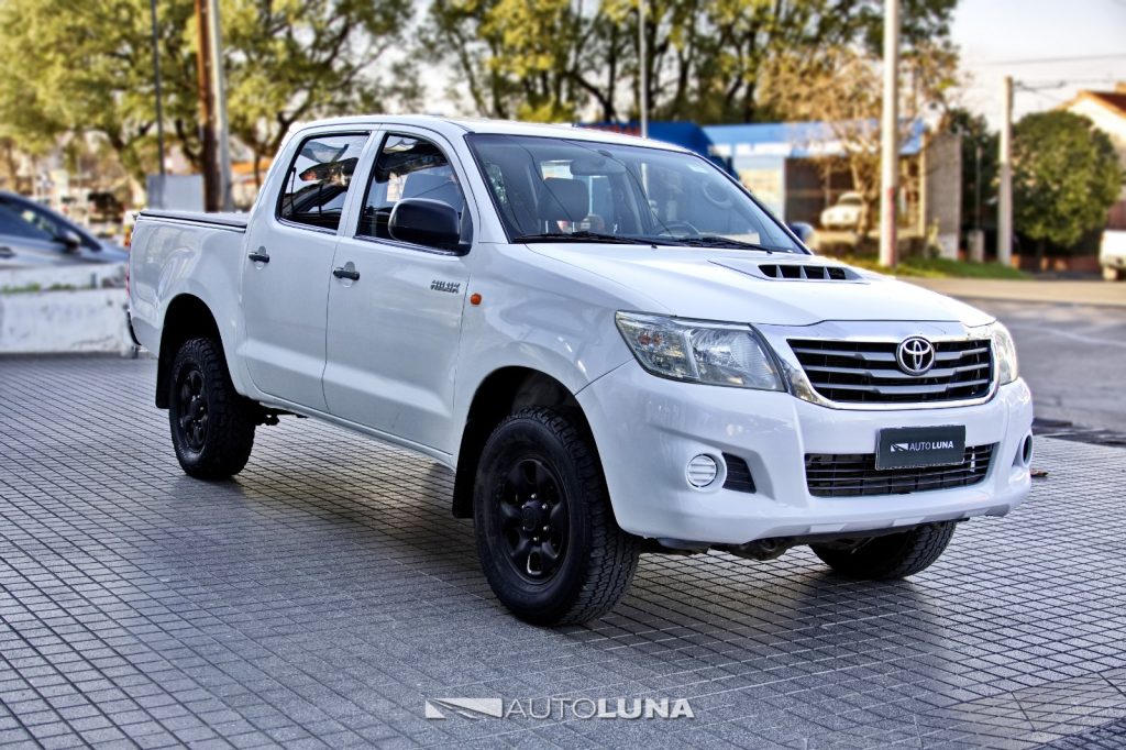 TOYOTA HILUX 2.4 TDI 4X4 DC DX L16