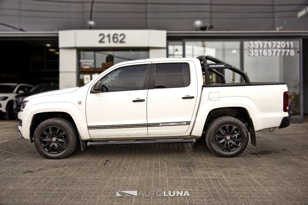 VOLKSWAGEN AMAROK 2.0 TD 4X2 DC DARK LABEL AT L14