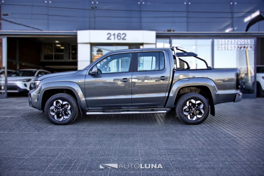 VOLKSWAGEN AMAROK 3.0 TD V6 258HP 4X4 DC HIGHLINE AT G2