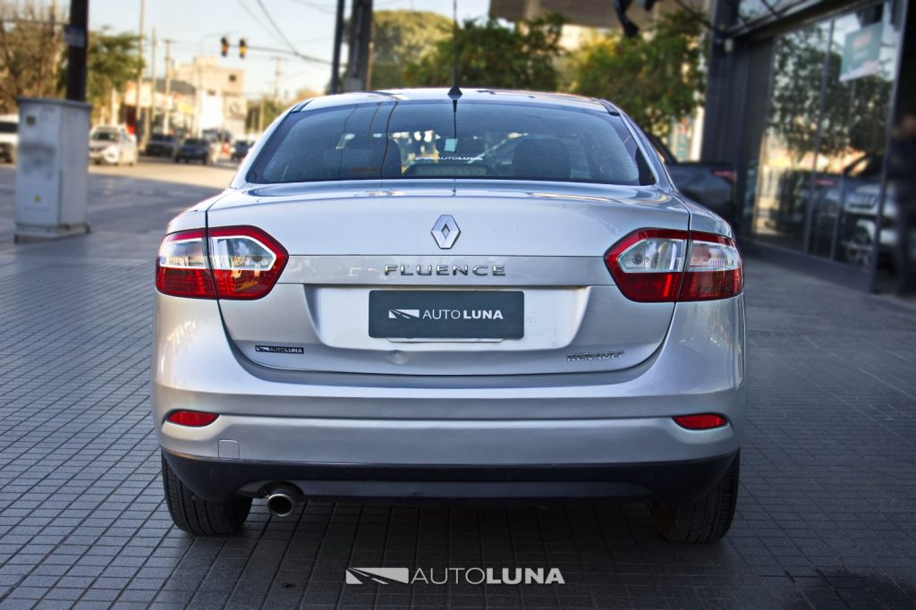 RENAULT FLUENCE 2.0 LUXE L10