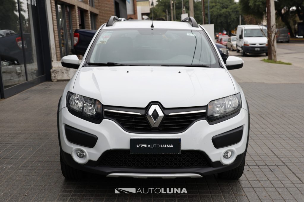 RENAULT SANDERO STEPWAY 1.6 VOLCOM L18