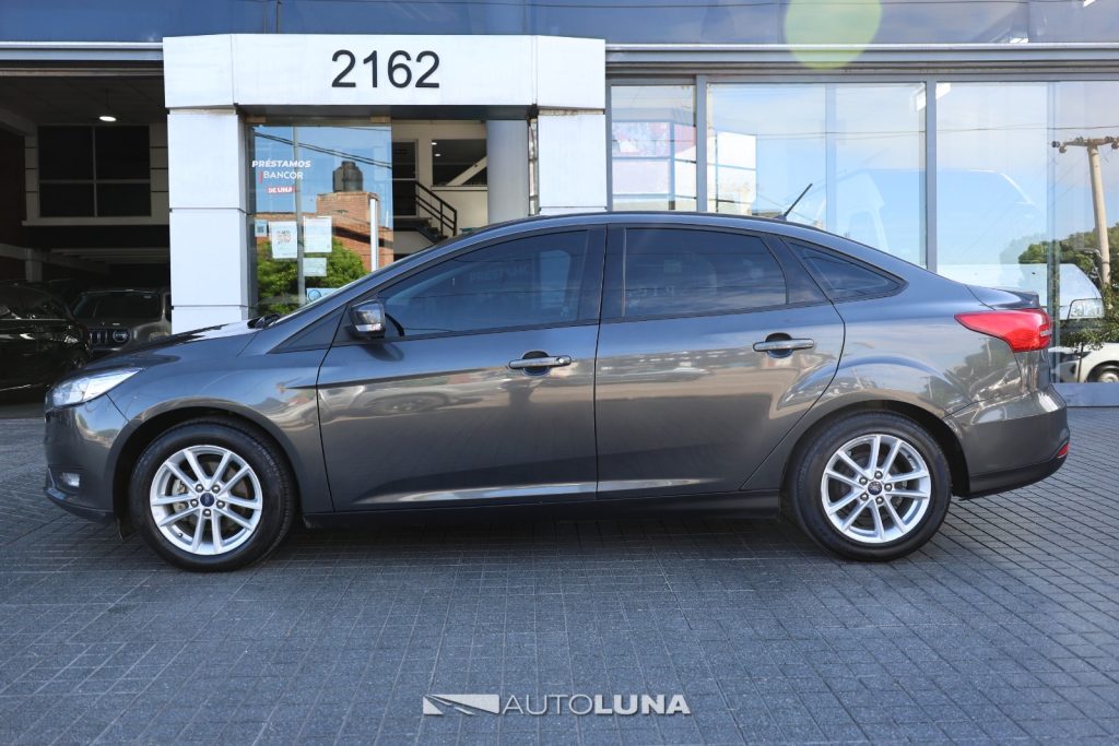 Ford FOCUS 1.6 S 4P L16