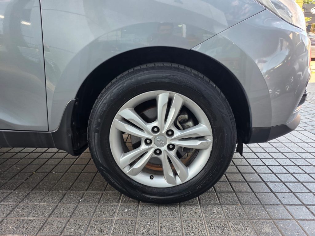 HYUNDAI TUCSON 2.0 4X2 GL AT L10