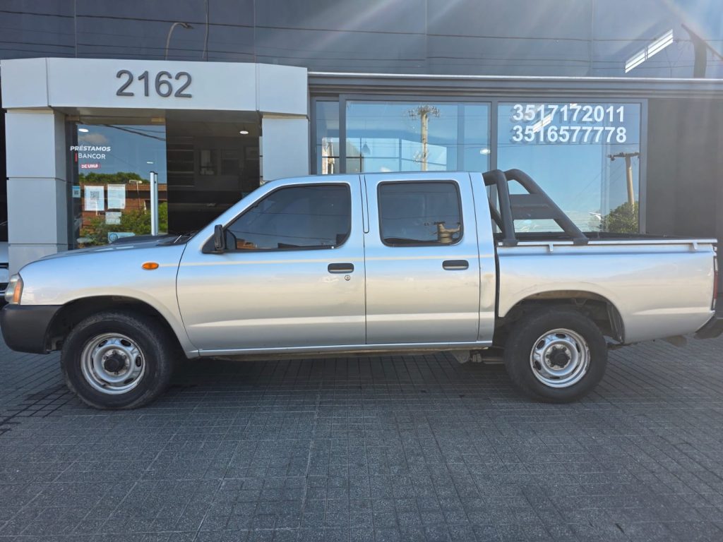 NISSAN FRONTIER 2.5 4X2 NP 300 L10