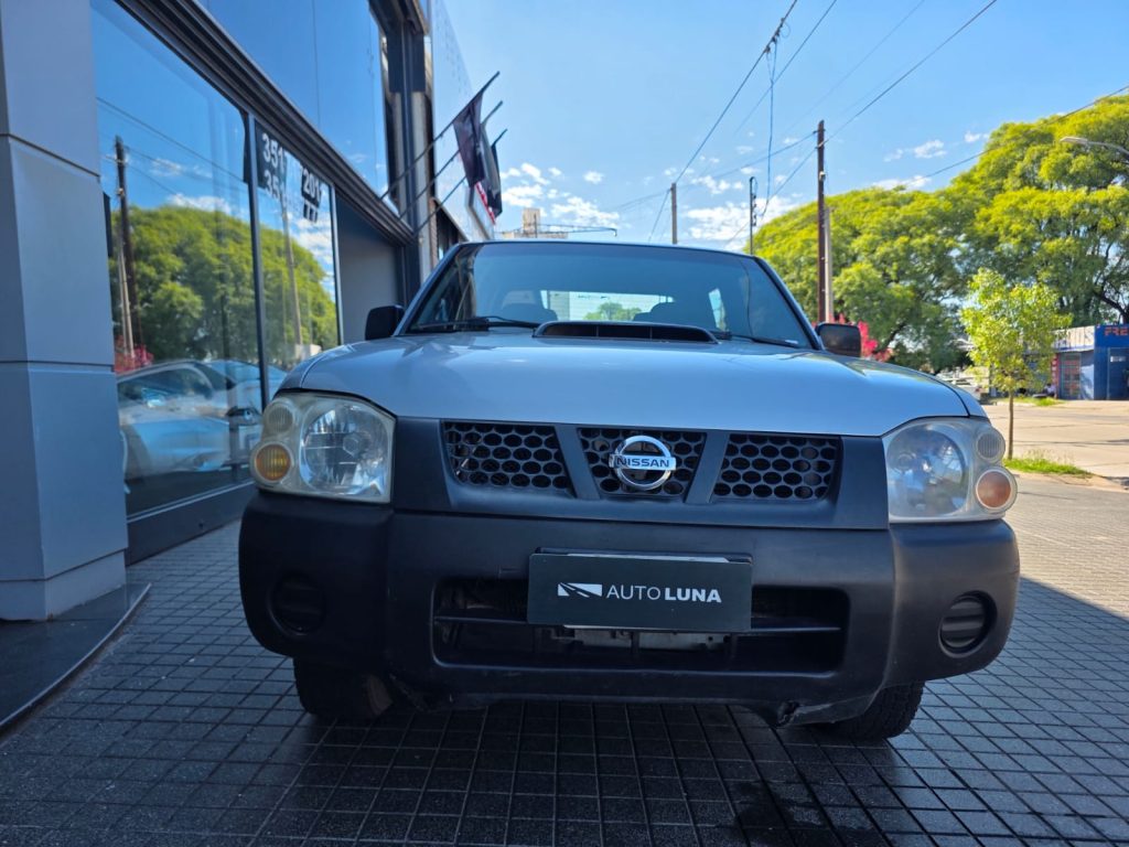 NISSAN FRONTIER 2.5 4X2 NP 300 L10